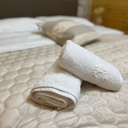 Zen Den Apartments Otočac Dış mekan fotoğraf