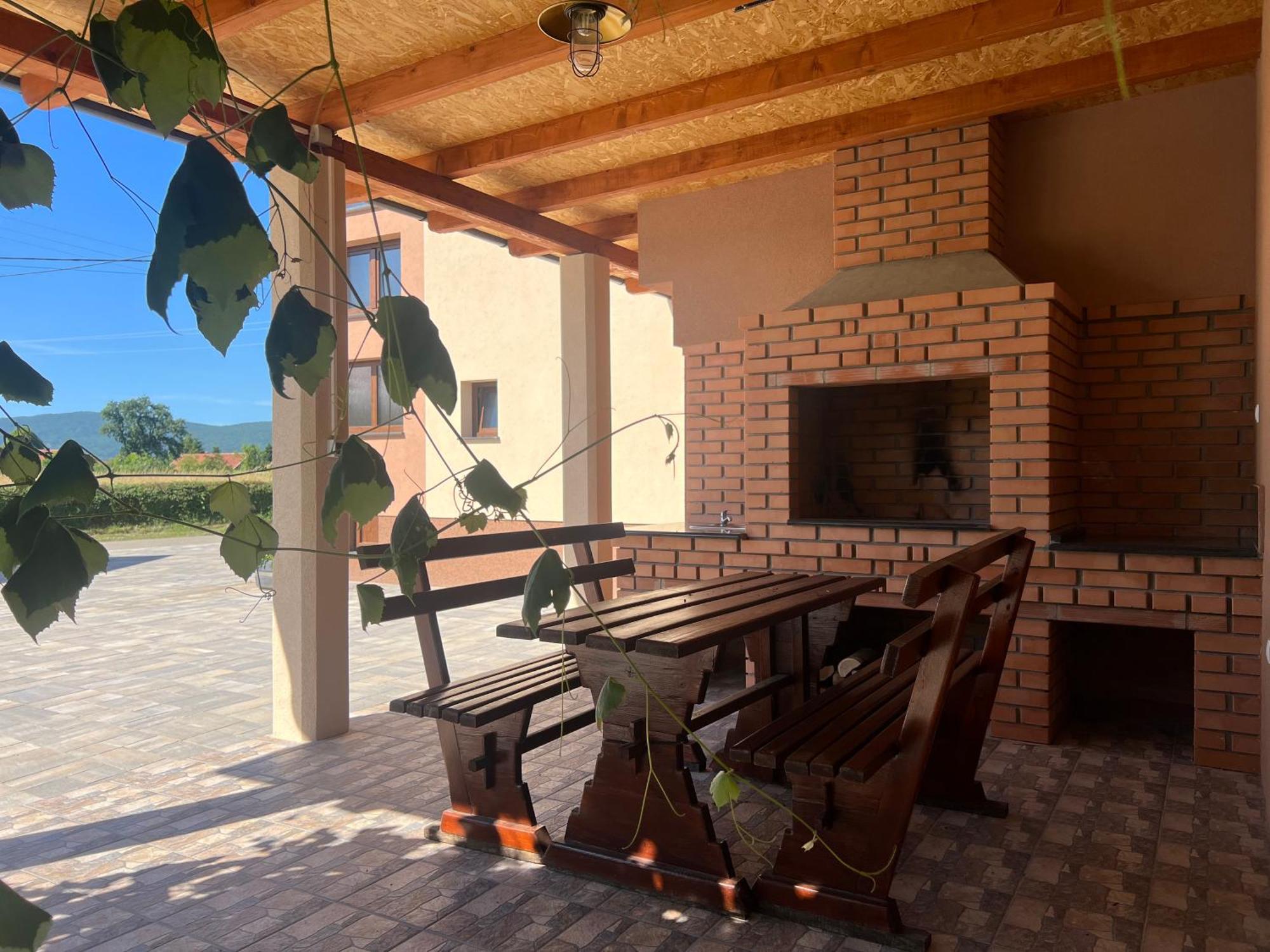 Zen Den Apartments Otočac Dış mekan fotoğraf