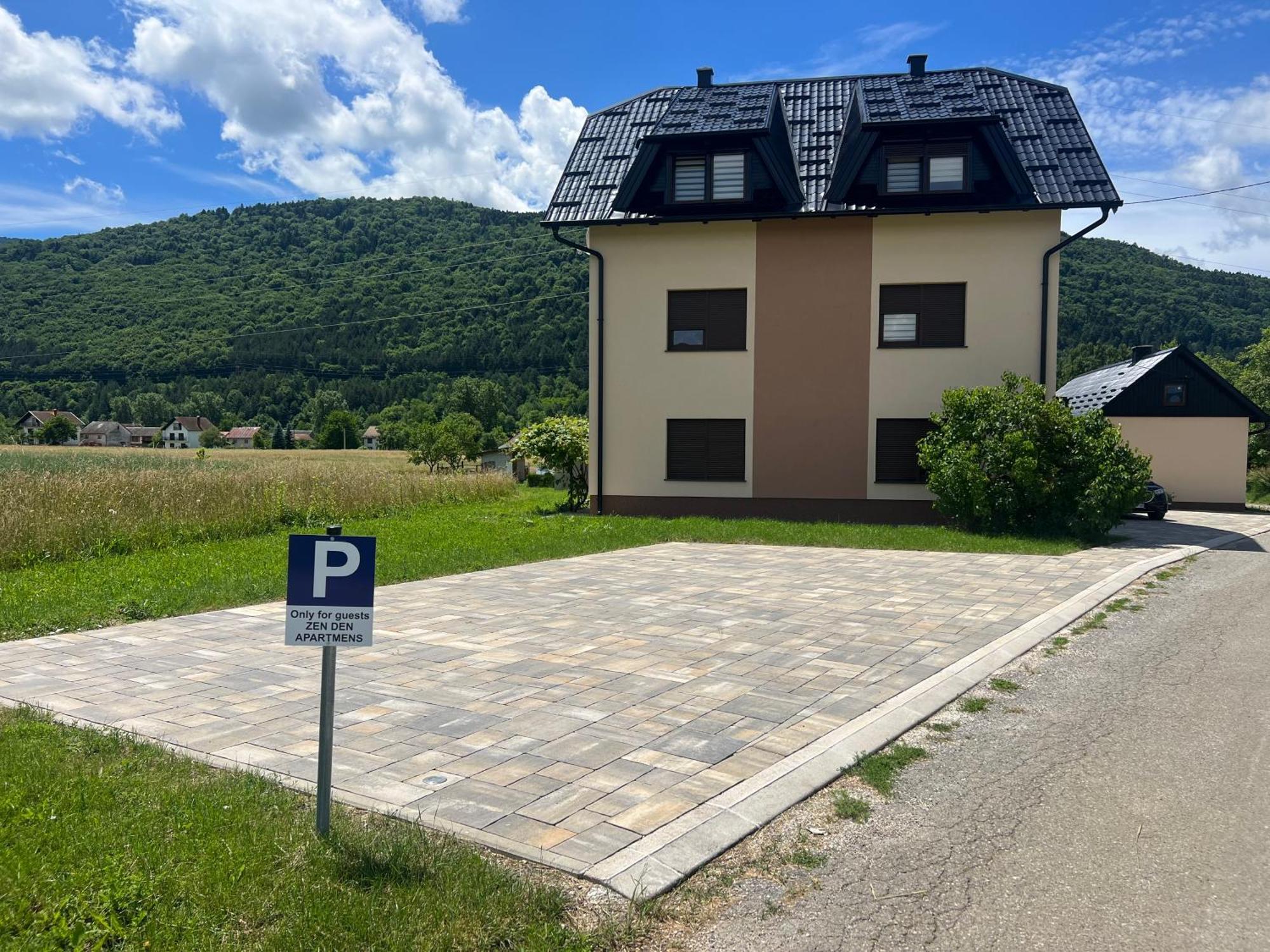 Zen Den Apartments Otočac Dış mekan fotoğraf